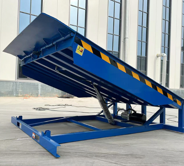 余干固定式登车桥应用