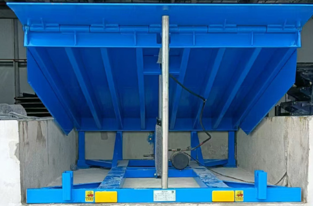 余干固定式登车桥应用